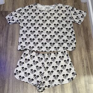 🌸3/$15🌸 Mickey Mouse Pajama Set—Size XL